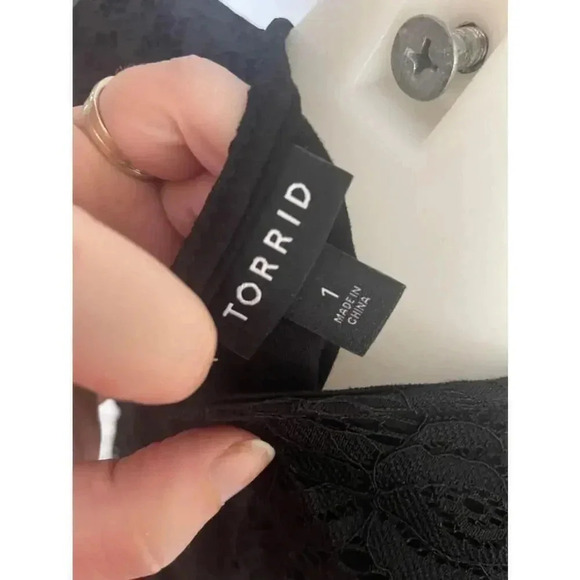 Women's Torrid Plus Black Lace MIDI Babydoll Dress Size 1 XL 14/16 EUC! - Picture 6 of 10